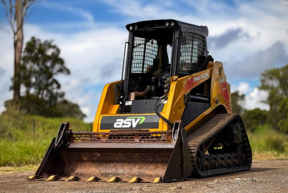 Posi track skid steer loader for tight access earthworks and grading